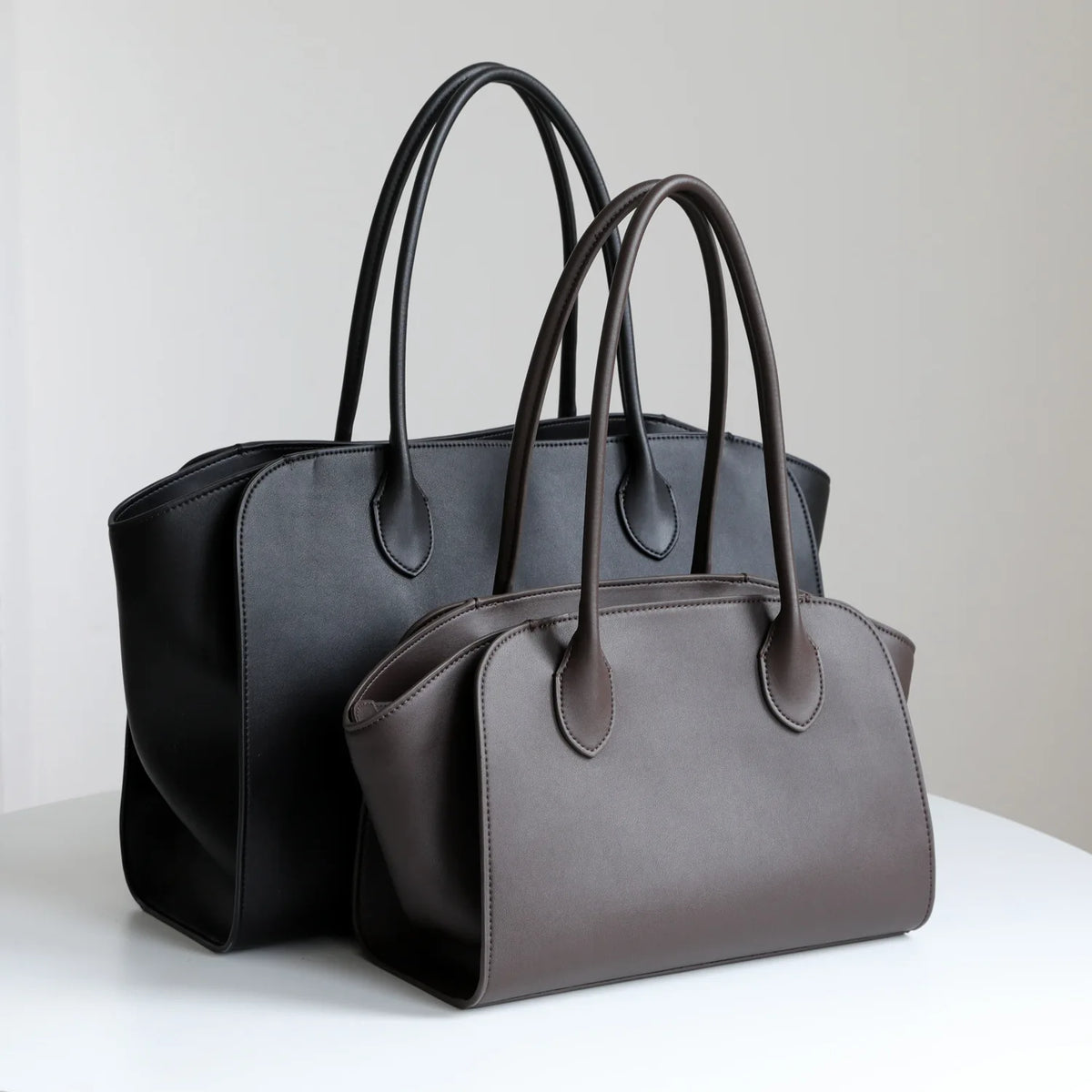 Genuine leather TOT bag 2026 new niche design top layer cowhide minimalist style high quality underarm bag fashion lady handbag