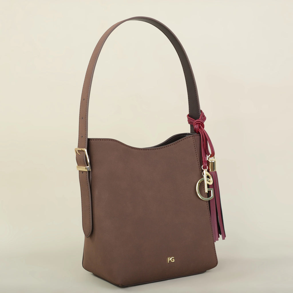 PG Lightweight 2025 Fall/Winter Latest Fashion Design Crossbody Bag, High-end Minimalist Elegant Women's Bag